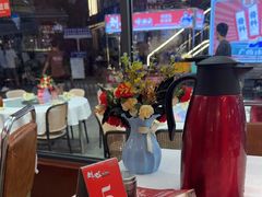 -刘姐啤酒鱼民族演艺餐厅(西街总店)