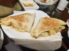 咸牛肉鶏蛋三文治-老坑记·香港经典粤菜馆