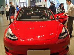 -TESLA 特斯拉(上海太古汇体验店)