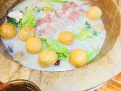 -滇香肴·云南菜蒸汽石锅鱼(云南北路店)