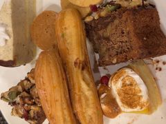 -怡豪大饭店·银顶旋转餐厅