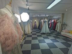 -圣霏亚礼服租赁·主持人服装租赁(上海静安总店)