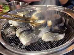 -围炉肉舍•炭烤活鳗•丹东海鲜烤肉(步行街店)