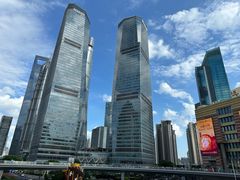 -陆家嘴空中步行连廊