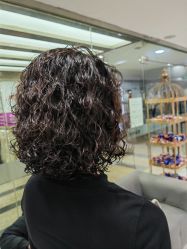 -镁连社·美联社