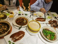 -贝勒爷·酥不腻烤鸭