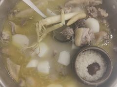 -朴小妹人参鸡汤火锅(长白山万达店)