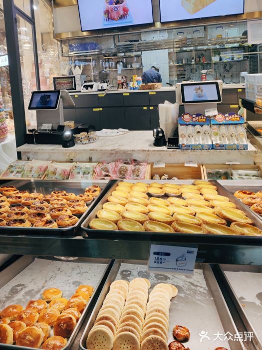 MANFEN聚满分西点(远洋大信店)面包甜点陈列柜图片