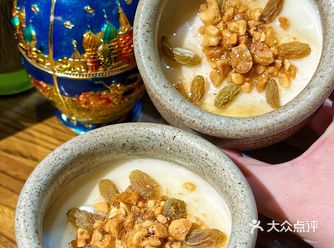 是不是只有五道口才有酸奶粽子️️