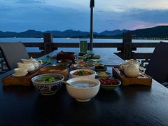 -湖畔居茶楼(湖滨店)
