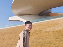 -郑东新区龙湖公共艺术中心
