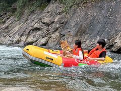 -安吉龙王山峡谷漂流