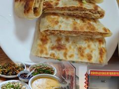 -溢心园香河肉饼总店
