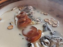 笋干火腿鱼头-上名堂·鱼头好吃(体育场路店)