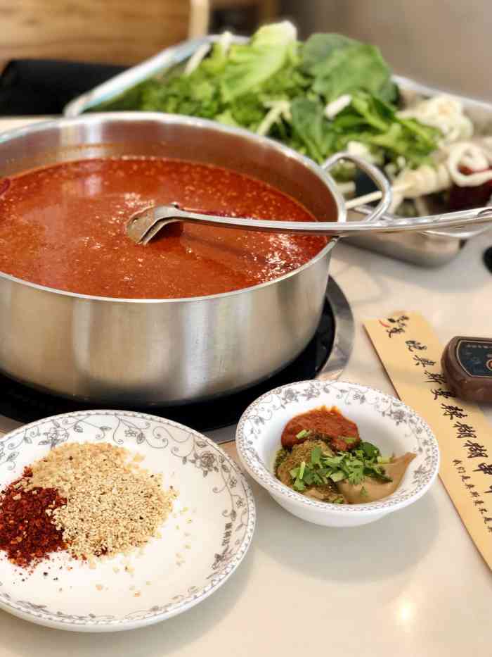 奥斯曼辣糊糊串串香(万达店)-"辣糊糊是个神奇的东西,但你吃过就知道