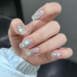 -丽心自助美甲美睫