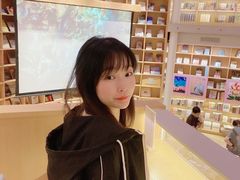 -新华文创·光的空间