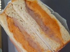 肉松三明治-啊噗吐呦现场烘焙(麦凯乐店)