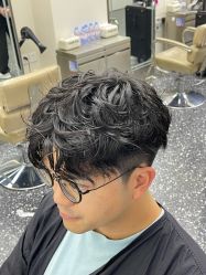 -Hair Co.一间沙龙