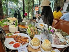 -樾餐厅泰式海鲜火锅(民歌湖店)