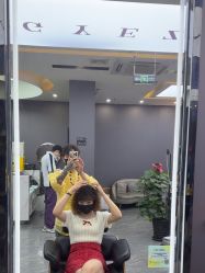 -藤野造型烫染·漂发