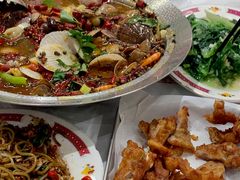 发财甜麻海鲜锅-金多鱼大排档·烤鱼·烧烤·宵夜(江南水都店)