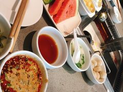 -海底捞火锅(新松江路店)