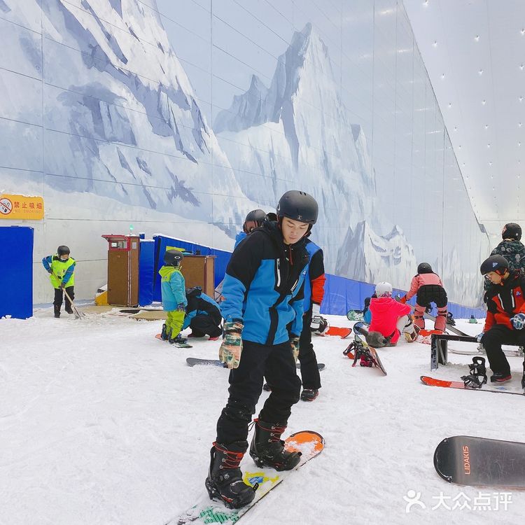 哈咯融创雪世界