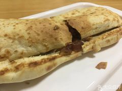 -宝光熏肉鞋底火烧(新街口店)