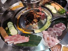 -哈哈碳都·牛肋条无限自助烤肉(台江万达店)