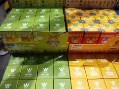 -泡泡玛特POPMART(杭州乐堤港店)