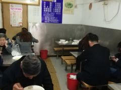 大堂-汪家馄饨(集庆路店)