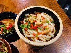 冒土豆粉-串大叔炭火烤串·鸡西大冷面刀削面(总店)