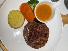 -斗牛士牛排餐厅(嘉里汇店)