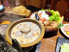 -老牌坊云南鱼豆花火锅(嵩山店)