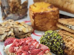 -HOT CRUSH趁热集合·现烤面包(上海环球港店)