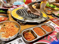 -青瓦炭韩潮烤肉(花园道店)