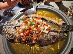 -令狐冲·炭烤活鱼(宝龙店)