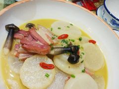 -鲁小三·大骨自助(金山总店)