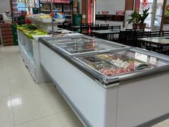 -荣吉招牌自助骨头锅(顾乡店)