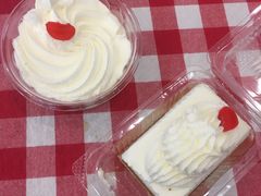 -红宝石·鲜奶小方·海派西点房(南丹店)