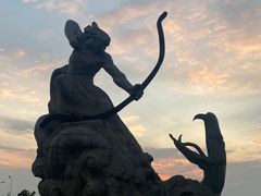 -巴陵广场