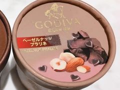 榛子黑巧-GODIVA(五角场万达广场店)