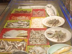 -头上红煨盐鸡·非遗院子餐厅