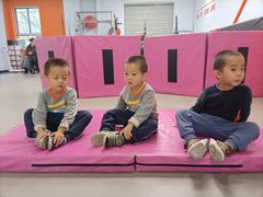 -悦动体能篮球羽毛球网球(三里河店)