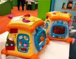 -莫莉幻想儿童乐园(武汉保利广场店)