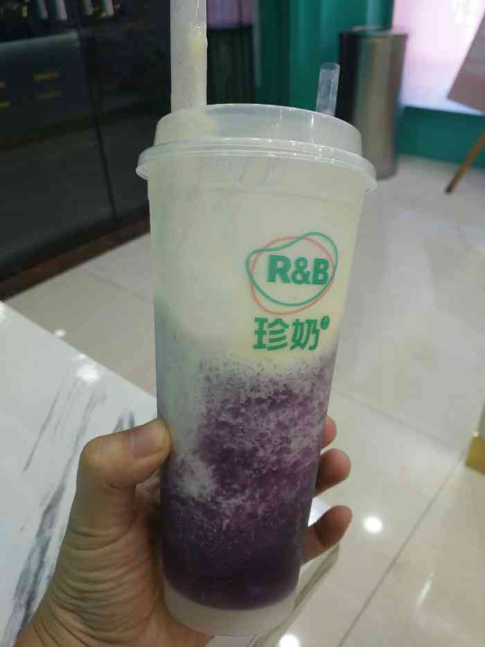r&b珍奶(薛家店)-"分别点了酸奶杨枝甘露和绿钻奇异果,奇异果.