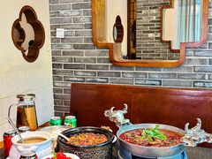 -万重锦·人文川菜馆(骡马市店)