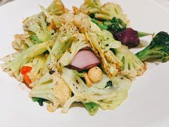 黑松露椰子油炒杂菜-闻见中国海南菜(K11店)