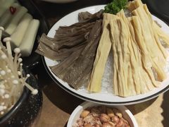 -左庭右院鲜牛肉火锅(新梅广场店)